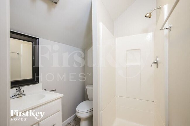 Building Photo - 7504 Henfree Dr