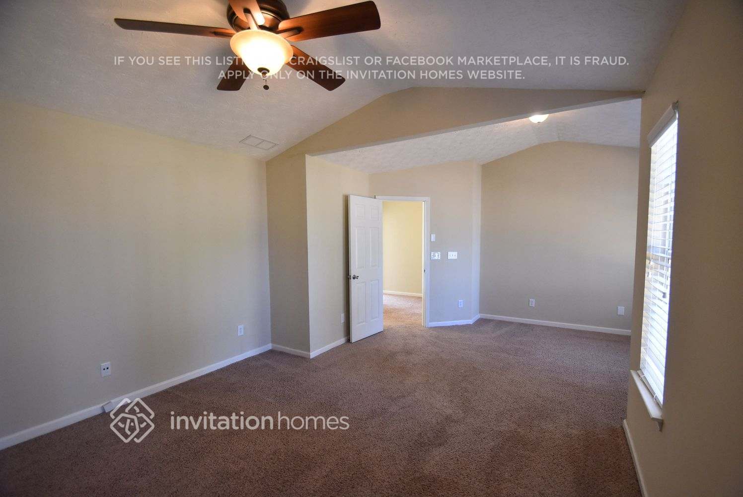 Building Photo - 1725 Stoneoak Cir