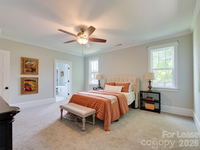 Building Photo - 326 State St