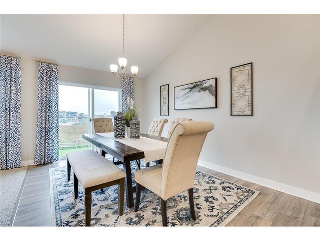 Building Photo - 5193 Mustang Dr