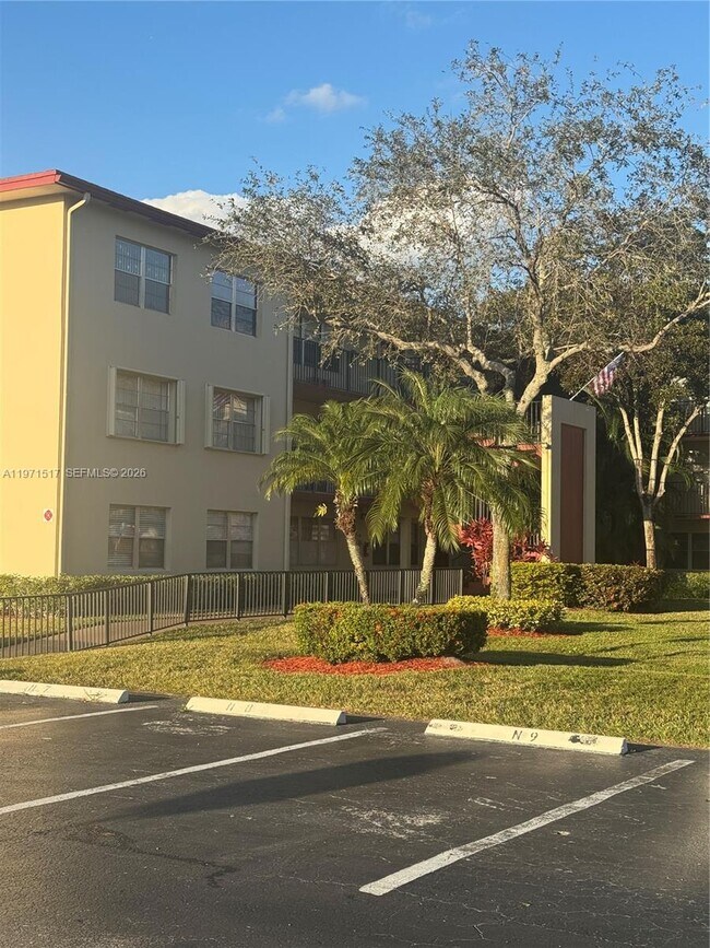 Building Photo - 200 SW 132nd Way