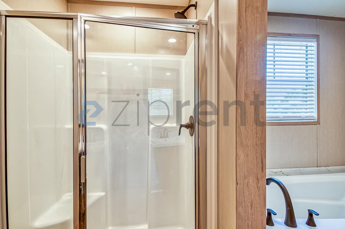 Building Photo - Unit