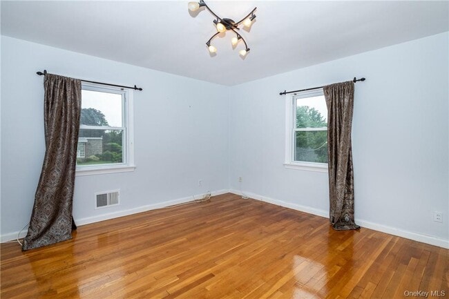 Building Photo - 14 Dimsdale Dr