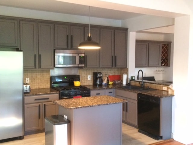 Building Photo - 1807 Walnut Ave