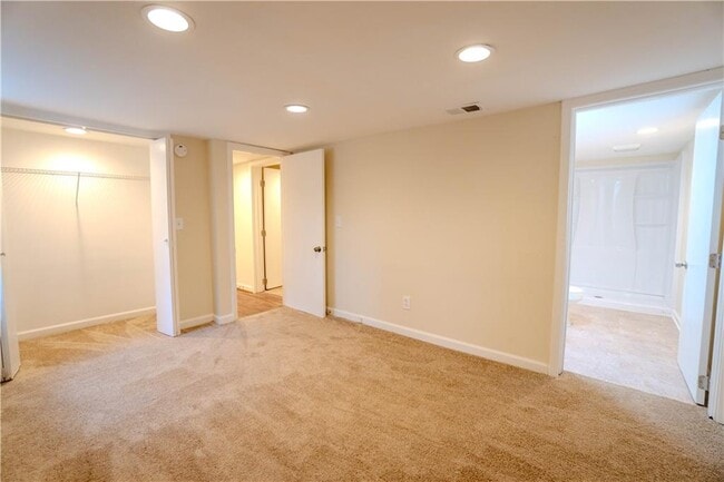 Building Photo - 6593 Dunwoody Trail