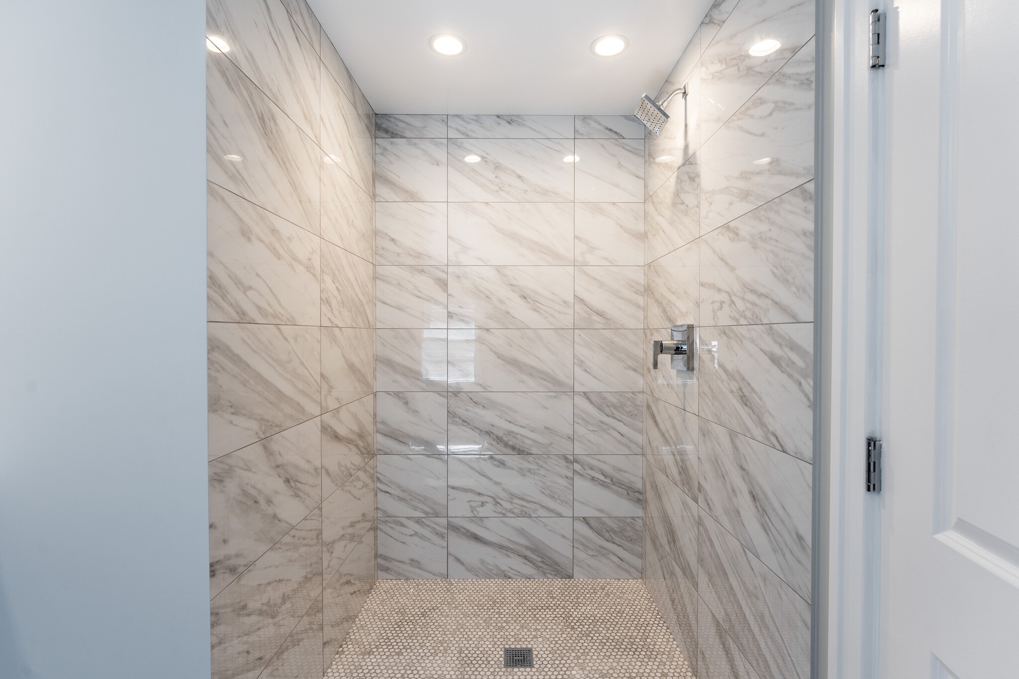 Building Photo - 1725 N Honore St