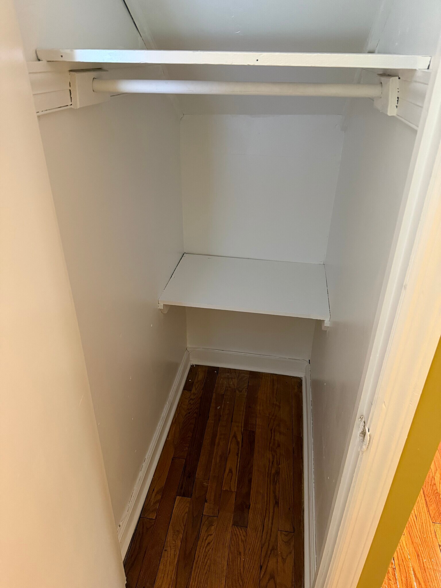 Building Photo - 214 Columbia St