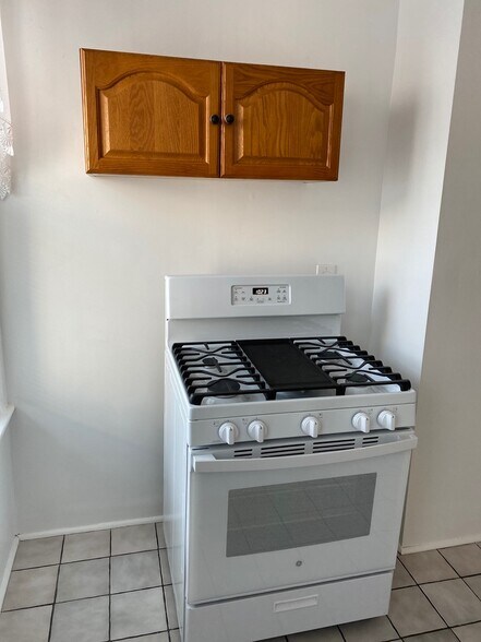 Building Photo - 61 Hudson Ave