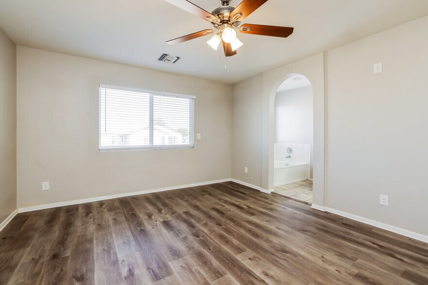 Building Photo - 9033 E Ironbark St