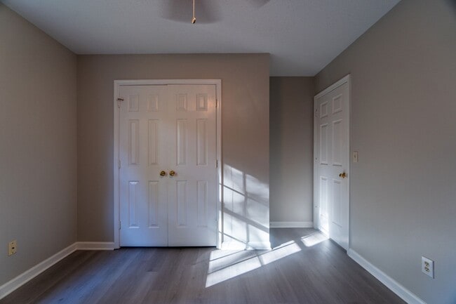 Building Photo - Beautiful 3 Bed 2 Bath home located in Greensboro!