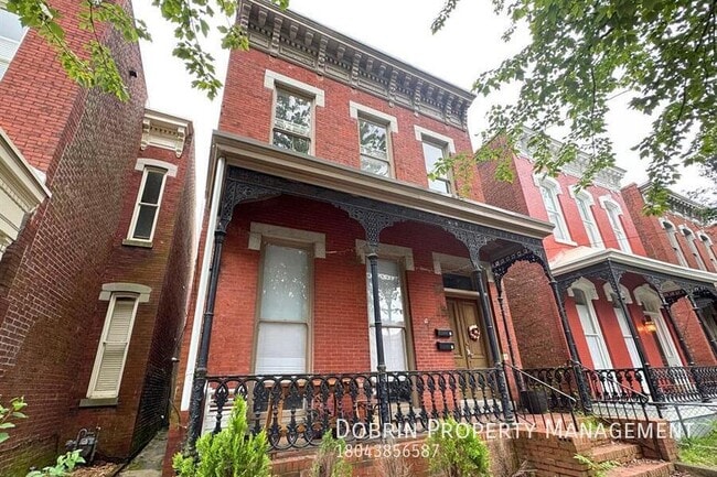 Primary Photo - 9 W Clay St