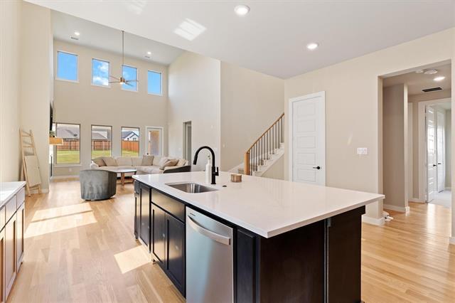 Building Photo - 1228 Sapphire Ln