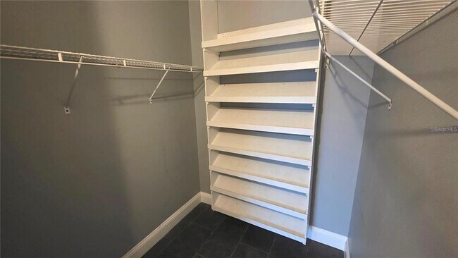 Building Photo - 8215 Sun Spring Cir