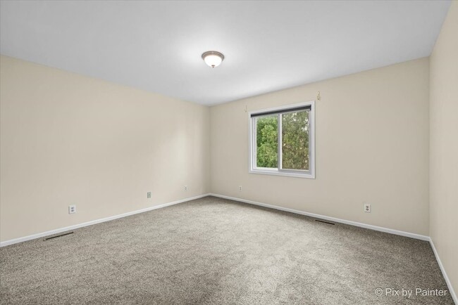 Building Photo - 676 Concord Dr