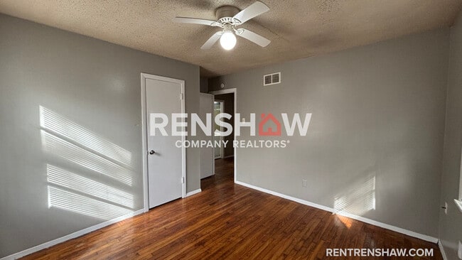 Building Photo - 4694 McCrory Ave