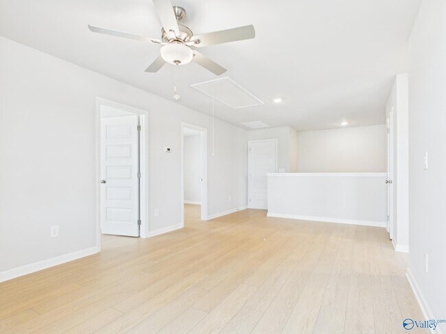 Building Photo - 16862 Orleans Dr