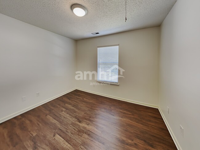 Building Photo - 5508 Black Fox Ct