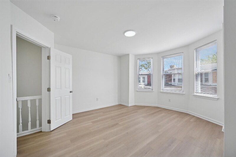 Building Photo - 6340 Reedland St