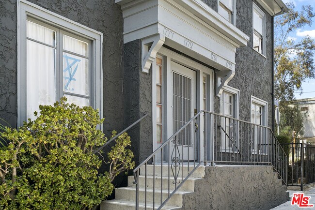 Building Photo - 1777 N Gower St
