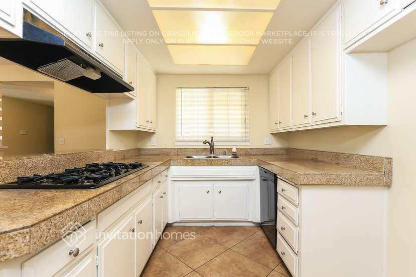 Building Photo - 6349 Orange Knoll Ave