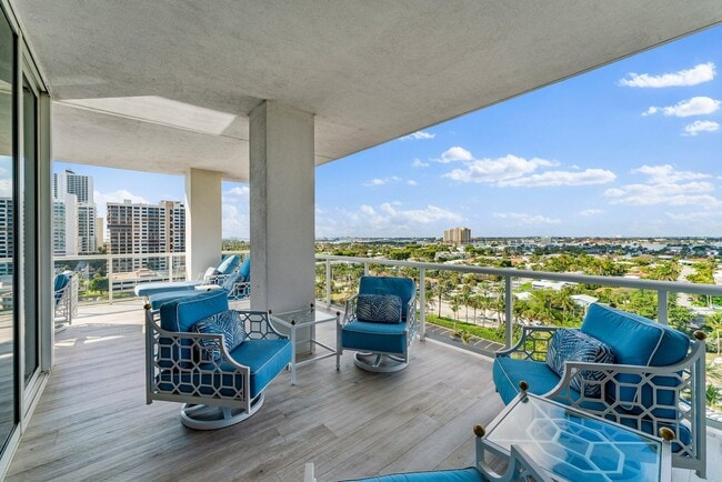 Building Photo - 3730 N Ocean Dr