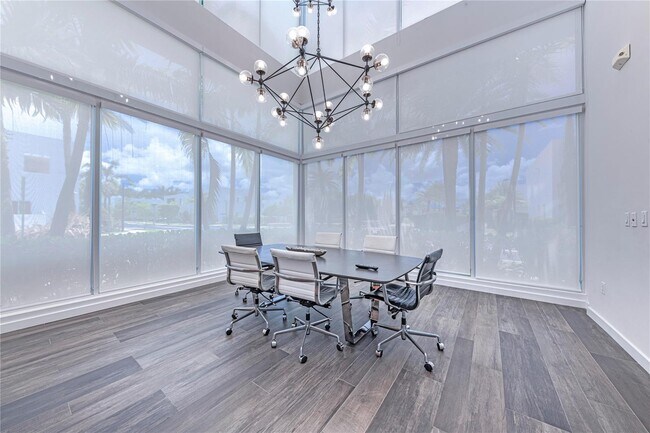 Building Photo - 7515 NW 99th Ave