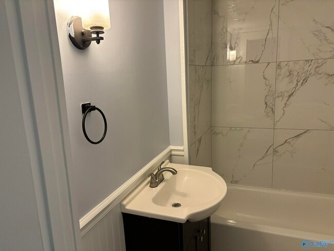 Building Photo - 14286 Williams Rd