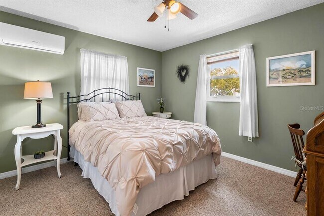 Building Photo - 706 W Brockton Pl