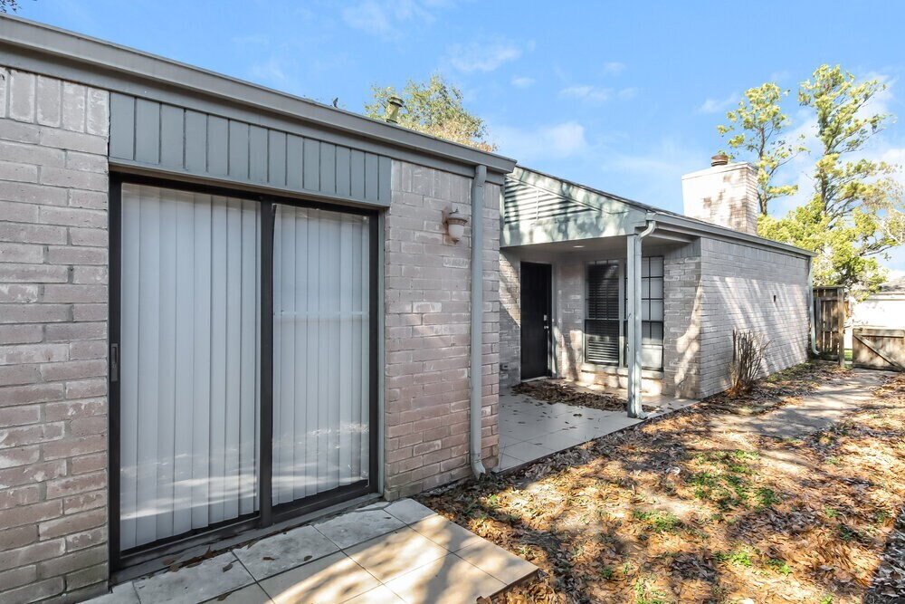 Building Photo - 18515 Denise Dale Ln