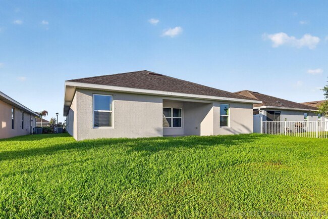 Building Photo - 8118 Merano Ave