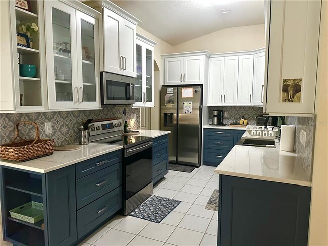 Building Photo - 251 Vista Del Lago Way