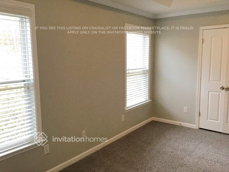 Building Photo - 3643 Aberdeen Way