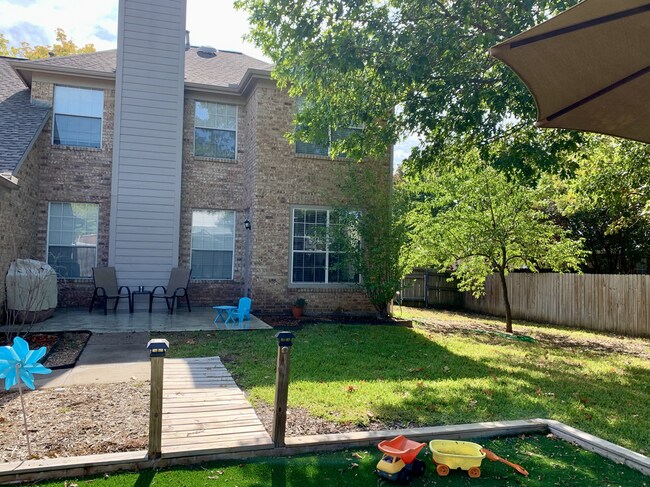 Building Photo - 4301 Lavaca Dr