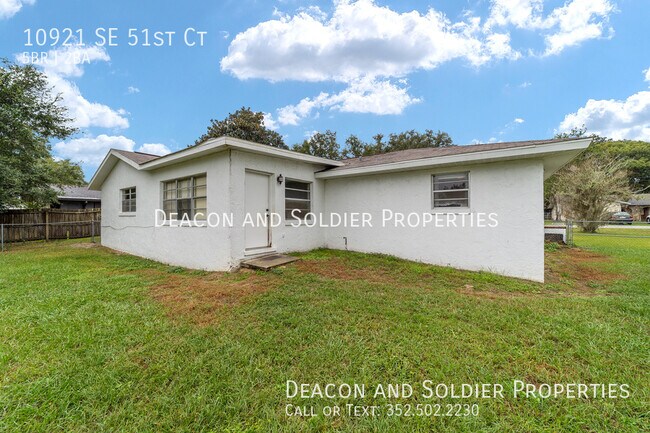 Building Photo - 10921 SE 51st Ct