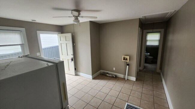 Building Photo - 115 Keowee Ave