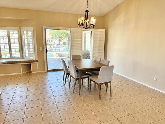 Building Photo - 3-6 Month Rental, Amazing Water Front Property With Private Pool!