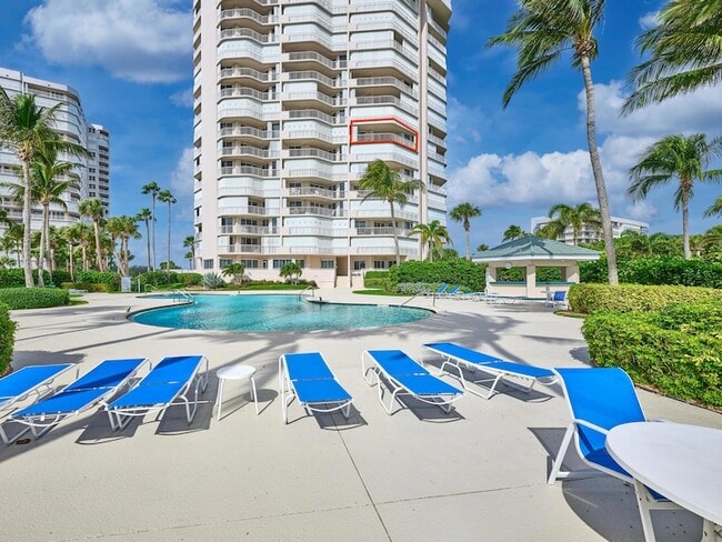 Building Photo - 5051 N Hwy A1A