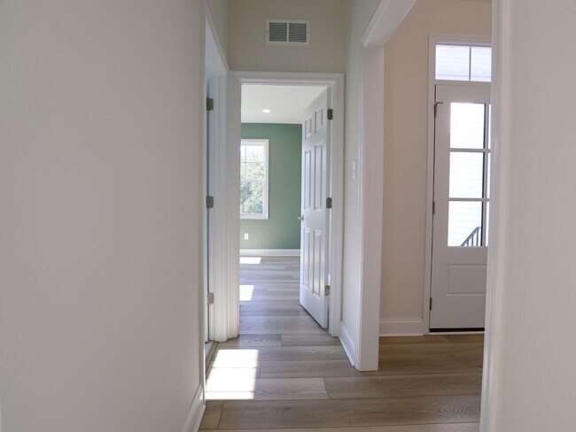 Building Photo - Luxury New Build in RounTrey – 4 Bed, 3 Ba...