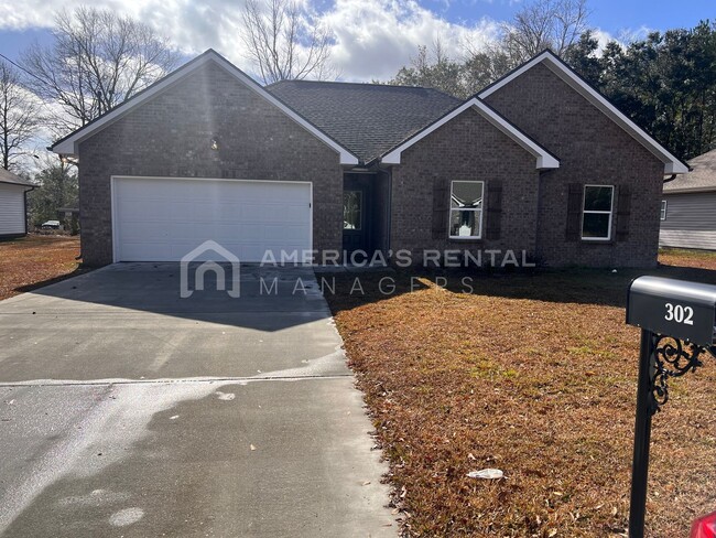 Building Photo - Home for Rent in Bay Minette, AL!! View with 48 Hours Notice!