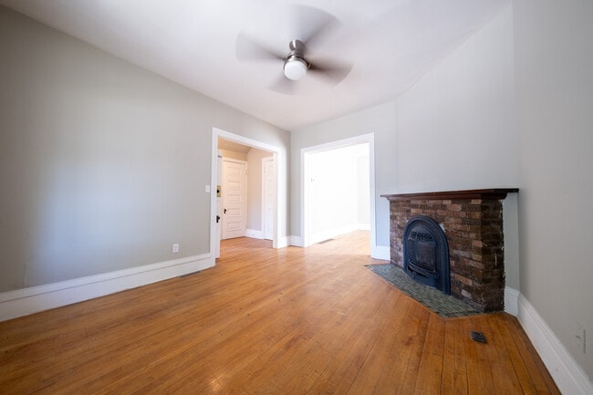 Building Photo - 1611 Carroll Ave