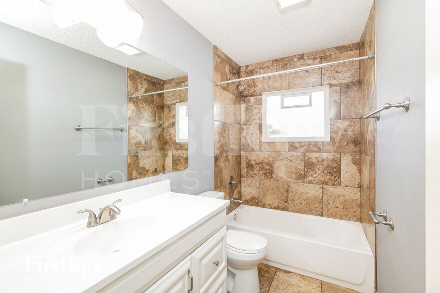 Building Photo - 1301 SW 20 St