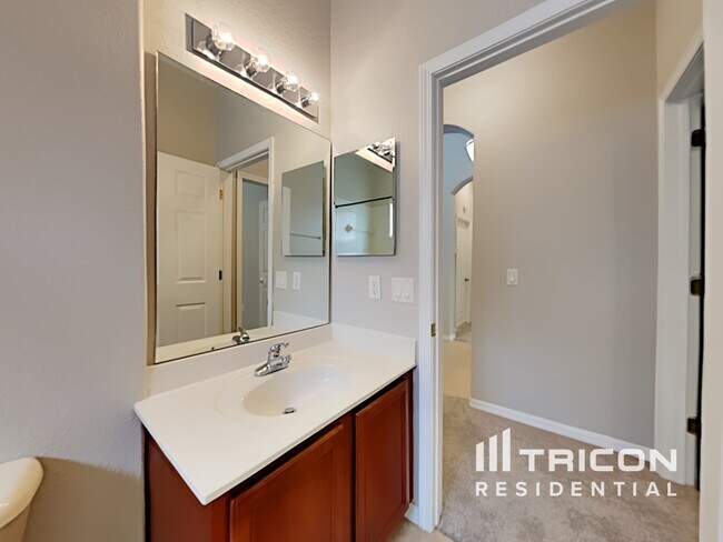 Building Photo - 15402 Pepper Pine Ct