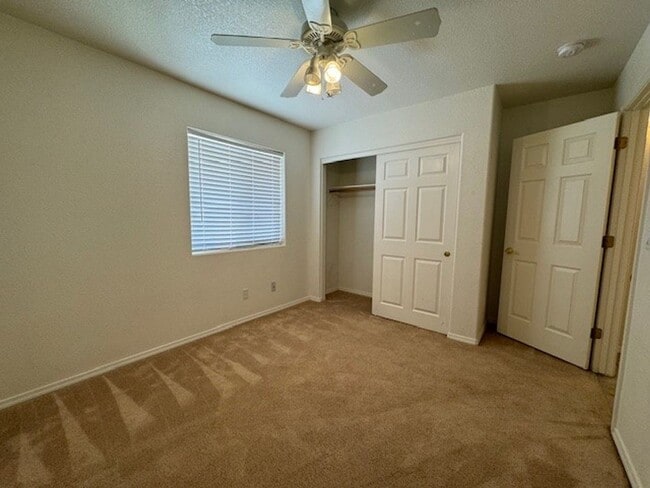 Building Photo - 3 Bedroom 2Ba with Side RV Space & fenced yard