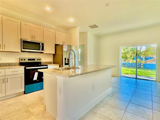 Building Photo - 10984 N G Martinelli Blvd