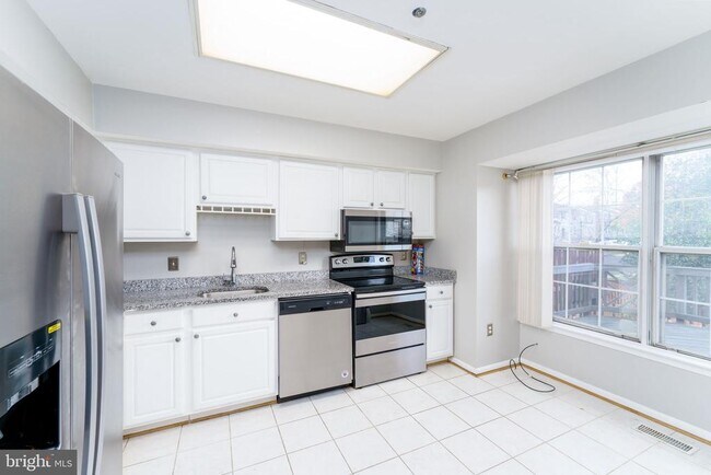 Building Photo - 20 Joyceton Way