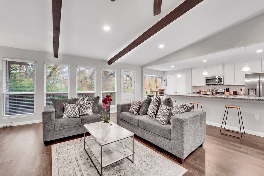 Building Photo - 3801 Kazak St