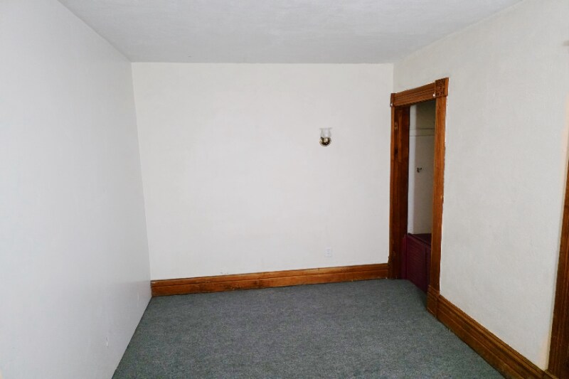 Building Photo - 1124 S High Ave