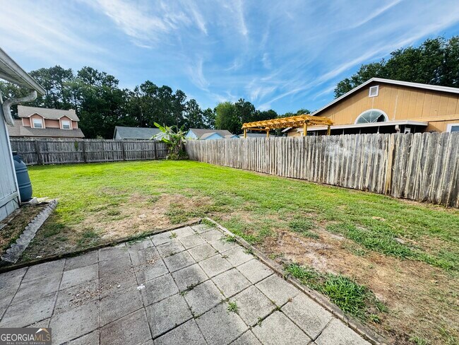 Building Photo - 101 Pleasant Breeze Way