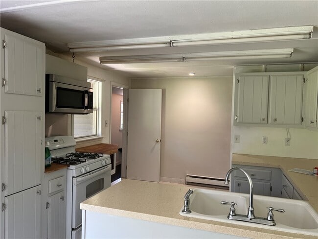 Building Photo - 12816 County Hwy 18