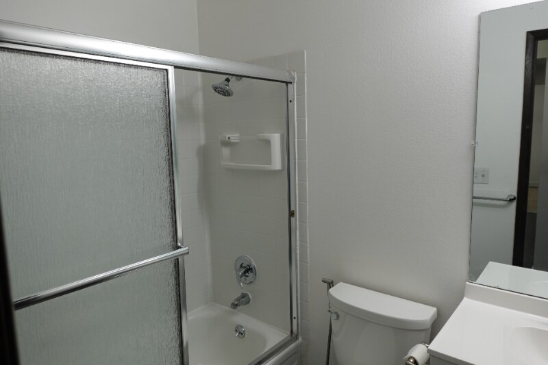 Building Photo - 1400 153rd Ave NE